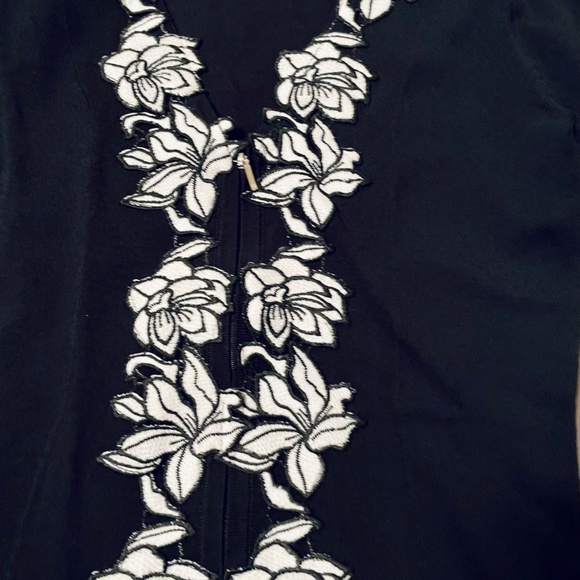 NEW Small Boston Proper Zip Cardigan Sweater White Flower Embroidered Knit - Picture 3 of 5